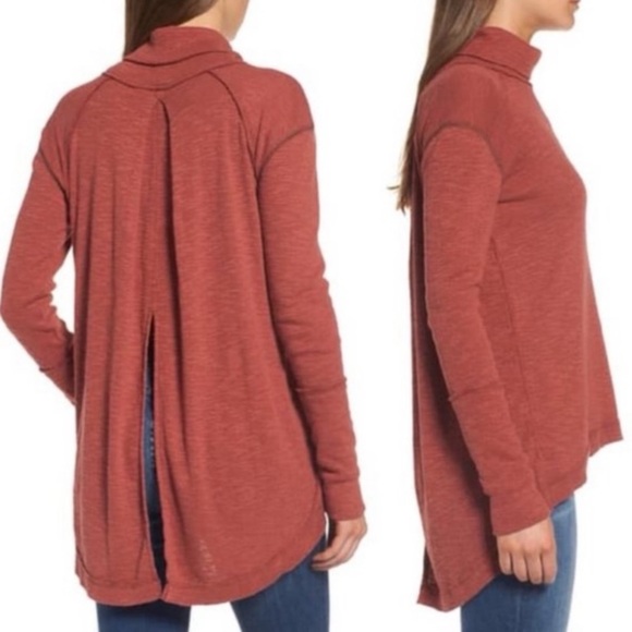We The Free thermal top with split back size small - Picture 1 of 11